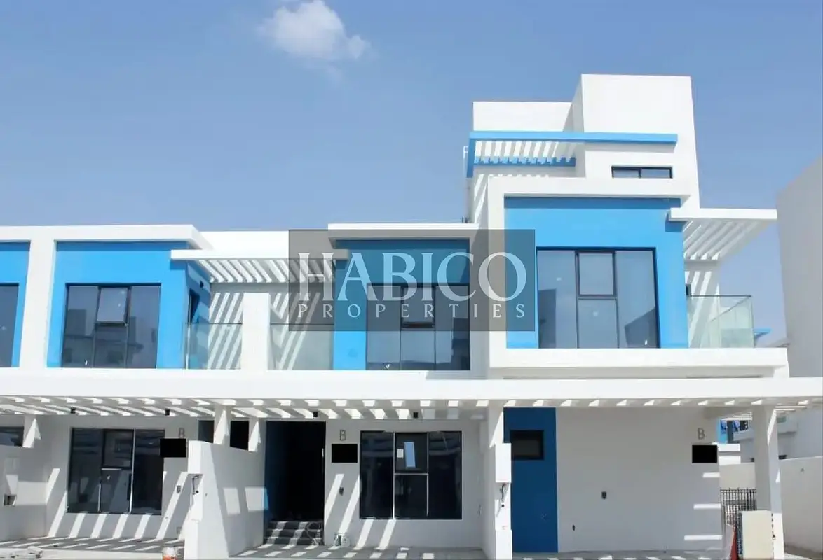 3 Bedroom Townhouse for Sale in Santorini